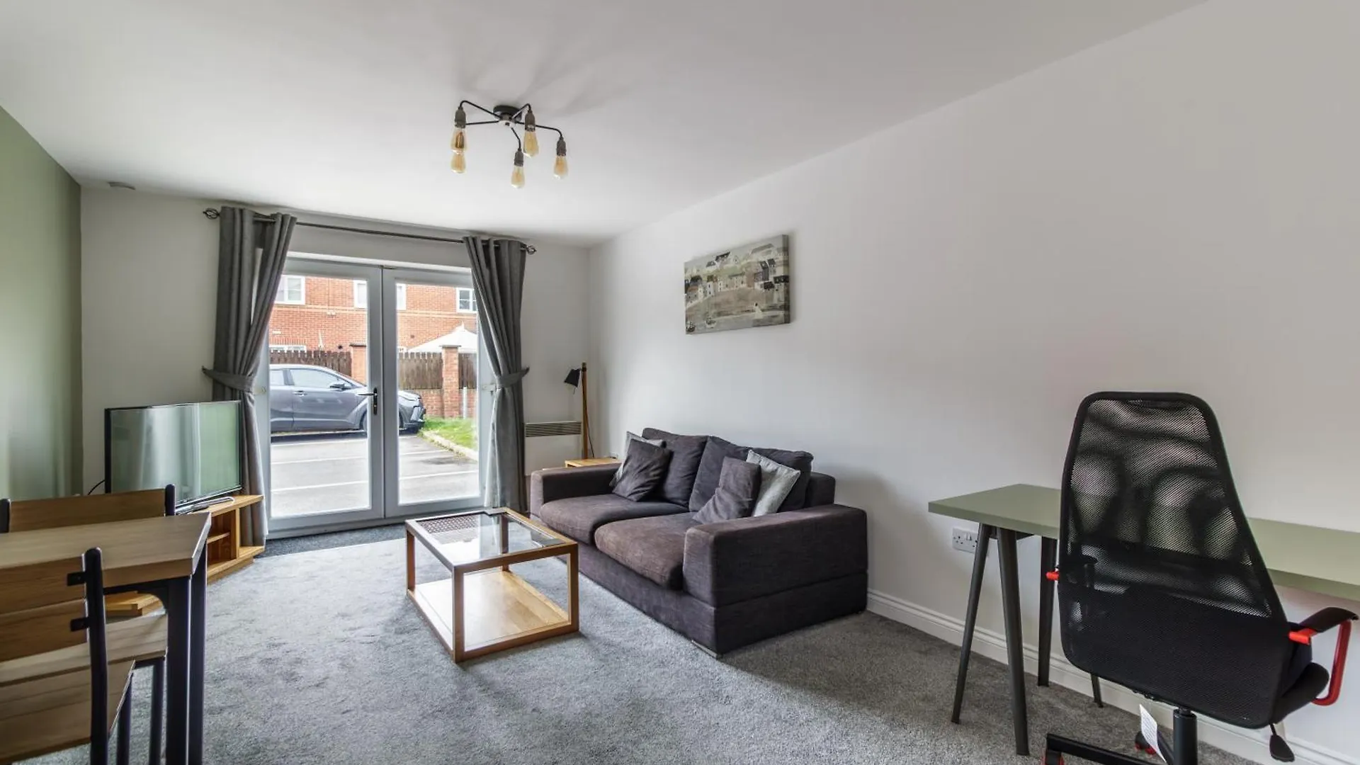 2 Bedroom Flat, Glasshoughton Castleford