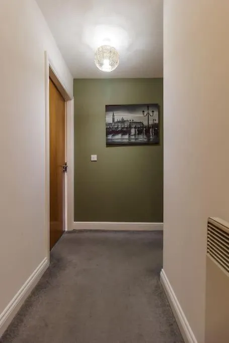 2 Bedroom Flat, Glasshoughton Castleford Apartament